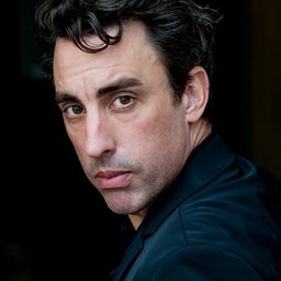 Alexander Schubert - 極權歌星演員 飾演Tagebauleiter