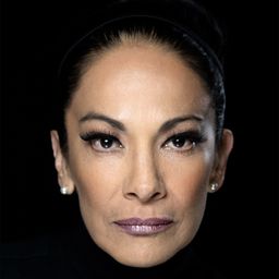 娜塔莉亞·崔文 - 贖罪之路演員 飾演Marta