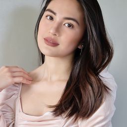 朱莉·安·聖荷西 飾演 Hope Celestial