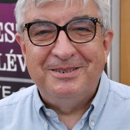 Thierry Heckendorn 飾演 Renard