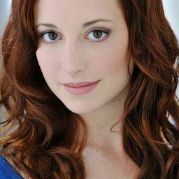 Dina Cataldi 飾演 Joanna Harper