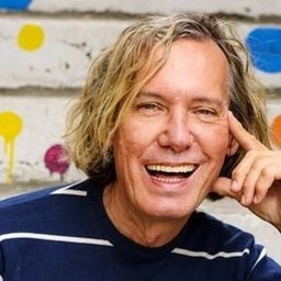 Eduardo Dussek 飾演 Béque Batista