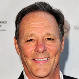 克里斯·穆爾基 飾演 Deputy Ward