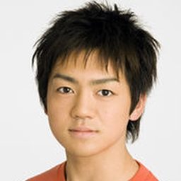 Shôta Chiyo 飾演 Tsuyoshi Shinjou