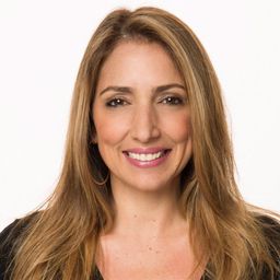 弗拉維亞·賈拉法 飾演 Jade