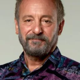 埃格·艾丹 飾演 Engin (Eylül's Father)