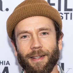 馬克·韋柏 - 酒過漫畫人生演員 飾演Mike