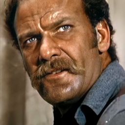 Benito Stefanelli 飾演 Rankin - Kobras' Lieutenant