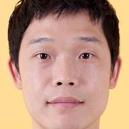 Park Jae-chul 飾演 Club Man