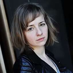 愛斯達湯柏 - 歐陸瘋情畫2025演員 飾演Orsolya