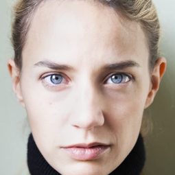 Jytte-Merle Böhrnsen - Lost Place演員 飾演Elli