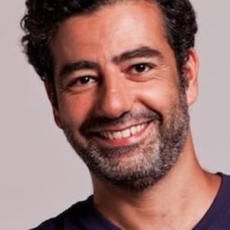 Emmanuel Naccache - 網中蜘蛛編劇