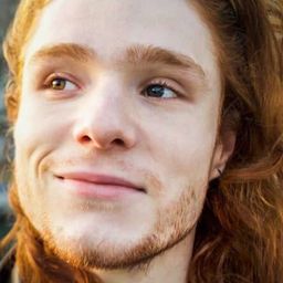 Alexis Pujol - 肉罷不能演員 飾演Végan #1