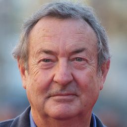 Nick Mason 飾演 Drums