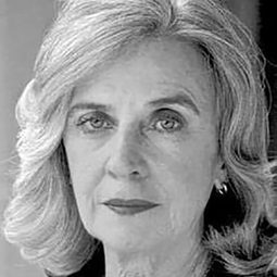 Sarah Hunley 飾演 Juanita Bartlett