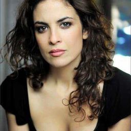 Serena Iansiti 飾演 