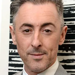 亞倫甘明 飾演 Self