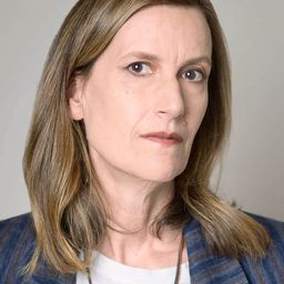 瓊安娜·霍格 - 與我無關導演