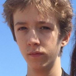 Paulin Jaccoud 飾演 Simon (voice)