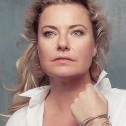 Marika Procházková 飾演 