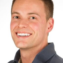 Lincoln Bevers 飾演 Blaine