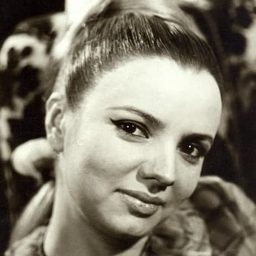 Silvia Popovici 飾演 Irina