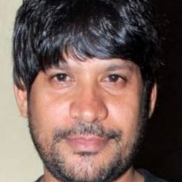 阿迪堤·拉齊亞 飾演 Doubling