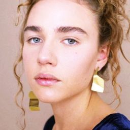 Fini Bocchino 飾演 María José