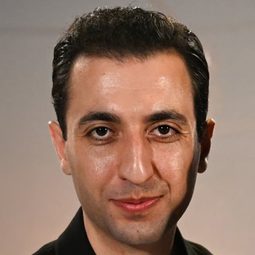 杜烏康·普拉特 - Tight Dress演員 飾演