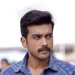 卡利達斯·賈亞拉姆 飾演 younger Rajiv Padmanabhan (segment "Ilamai Idho Idho")