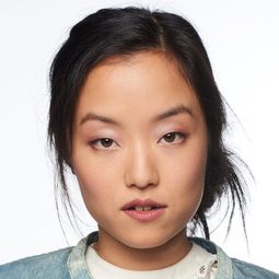 安德烈雅貝格 飾演 Angela Park