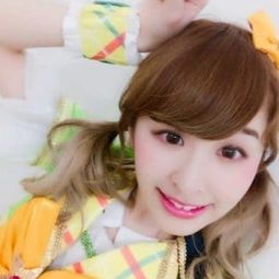 Miki Mirai 飾演 Hinaki Shinjo (singing voice)