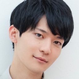 阪田將吾 飾演 Aki Hayakawa
