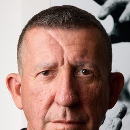 Claudio Casadio - 鐵蹄下的村莊演員 飾演Armando