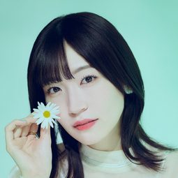 前島亞美 飾演 Aya Maruyama (voice)