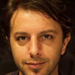 Baran Şükrü Babacan 飾演 Recep