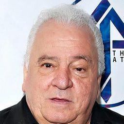Vinny Vella 飾演 Vinny (segment "Those Things'll Kill Ya")