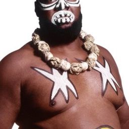 James Harris 飾演 Kamala