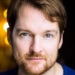 Killian Donnelly - 孤星淚演員 飾演Combeferre