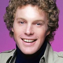 Gary Frank 飾演 Neil Harrison