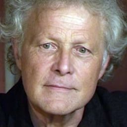 Yves-Marie Maurin 飾演 Matton (voice)