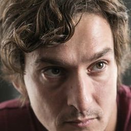 亞歷山德羅·提貝利 飾演 Ivano