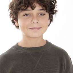 Bruno Morales 飾演 