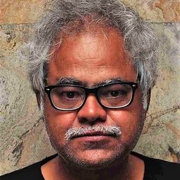 桑傑·米什拉 - 痛擊演員 飾演Inspector Ramavtaar Rathi