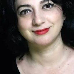 Benian Dönmez - 追愛少女潔莉哈演員 飾演Songül