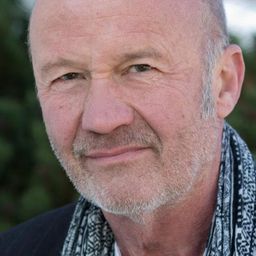 Christof Wackernagel 飾演 Bauer Horst