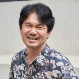 Kim Yong-seok 飾演 (voice)