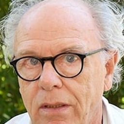 Roberto Posse 飾演 