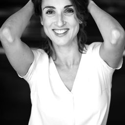 Orsetta Borghero - Succede演員 飾演Commessa OVS