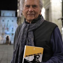 Romolo Guerrieri 飾演 Self